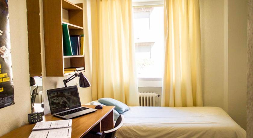 Residencia Universitaria Gomez Pardo photo