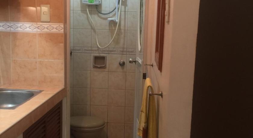 Las Pinas Serviced Apartment photo