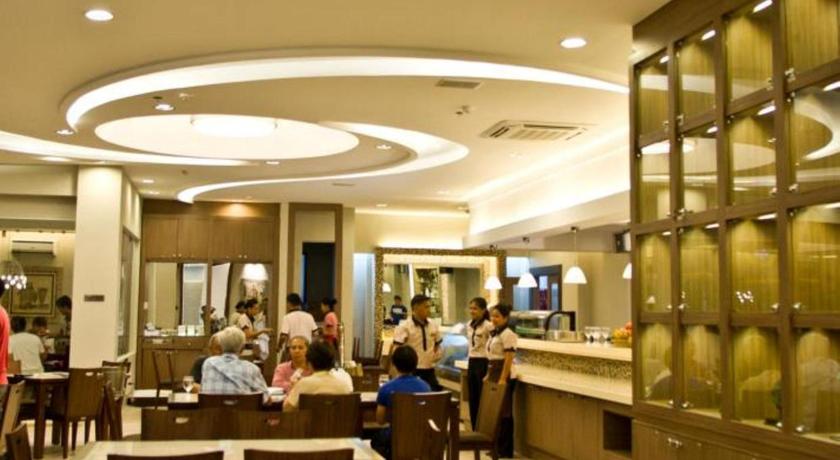 D'Hotel and Suites photo