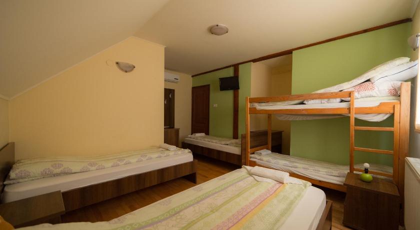 Image of Quadruple Room with Bathroom 0
