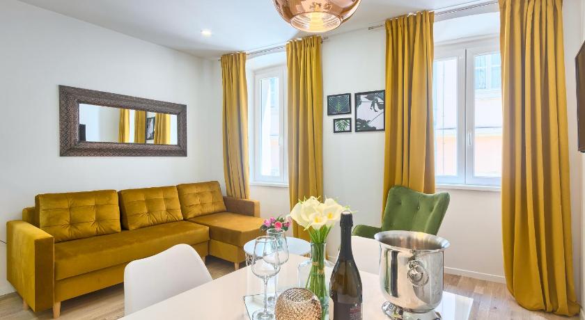 Hedone Luxury 3 Apartments with FREE PARKING