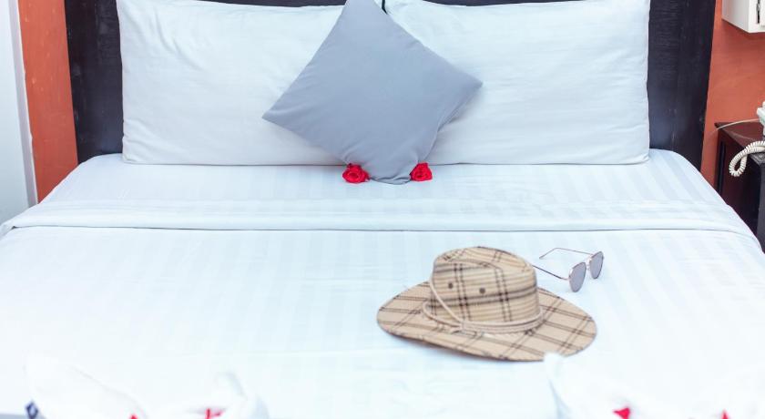 Image of Honeymoon Room 11