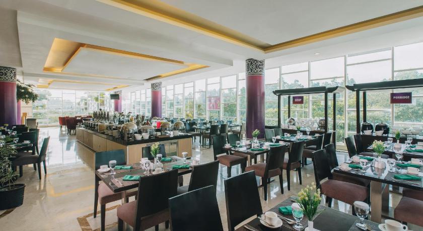 Claro Kendari Ex Grand Clarion Hotel Convention Di Kendari Ulasan Tepercaya Harga Terbaru 2022 Di Agoda