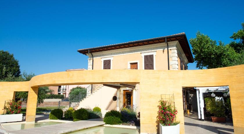Villa Tivoli — Hotel in Guidonia Montecelio