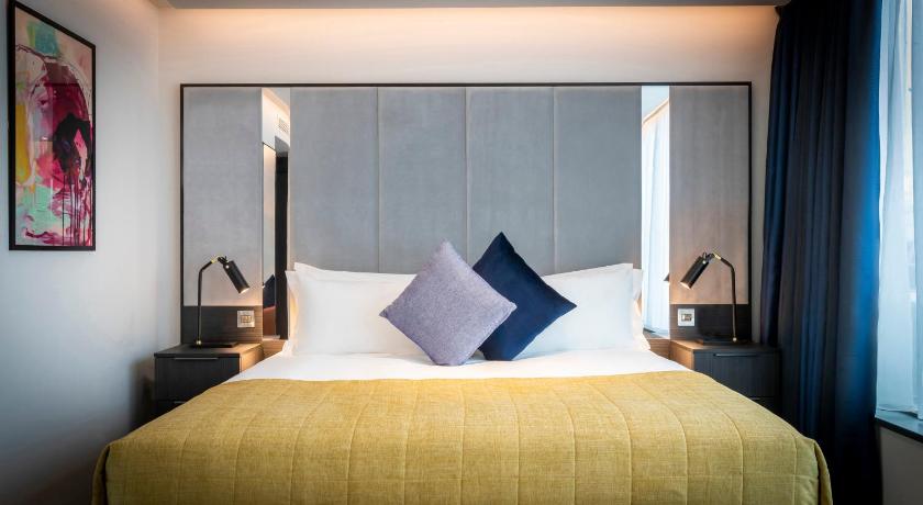 Image of Deluxe Room 7