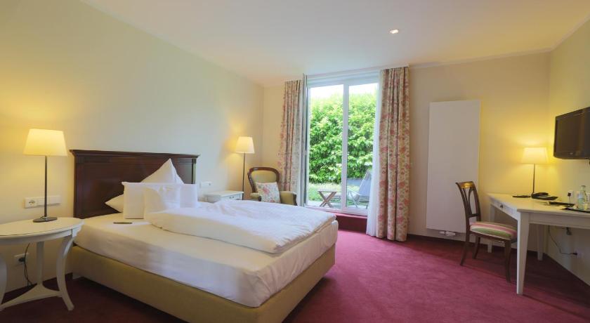 Hotel Godecke — Hotel in Sarstedt