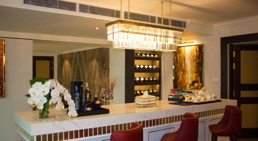 Image of Presidential Suite 13