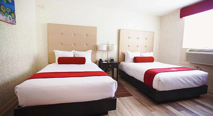 Image of 2 queen beds, nonsmoking 4