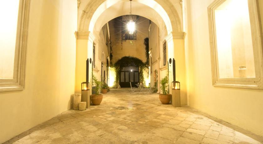 PALAZZO FORLEO Luxury Apartment - image 10