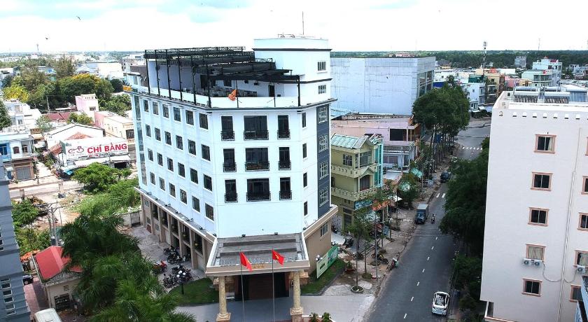 Hau Giang Hotel VI THANH photo