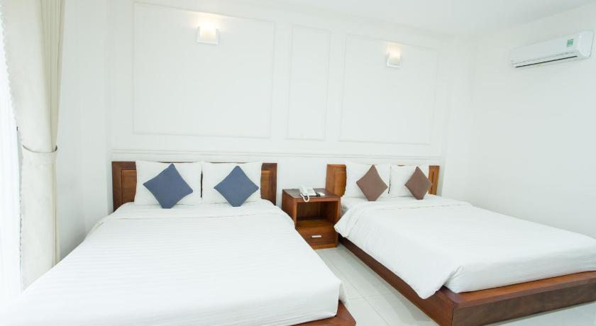 Image of Balcony Double 3