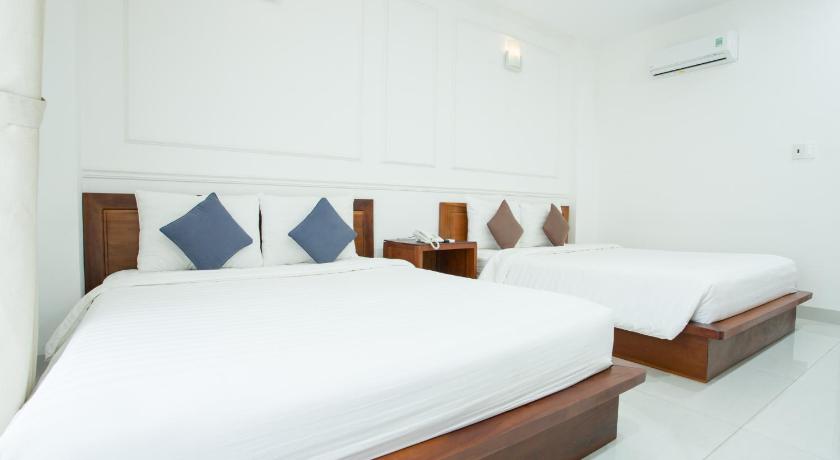 Image of Balcony Double 4