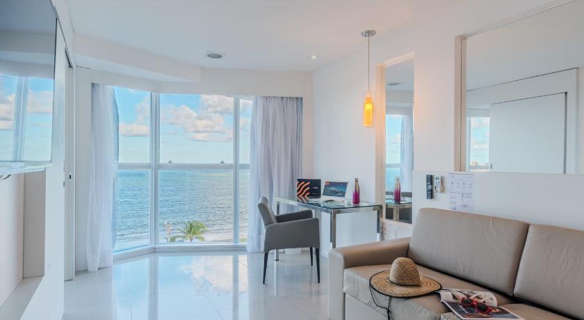 Image of Master Suite Frente Mar Casal 1