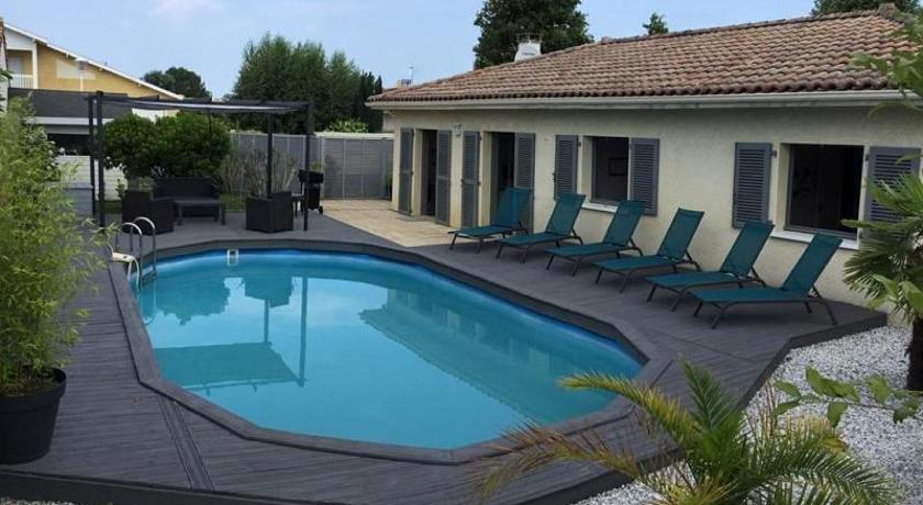 House Villa Pablo Picasso 11 Personnes Avec Piscine