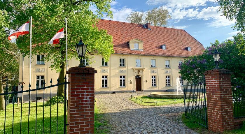 Schloss Diedersdorf — Hotel in Grossbeeren