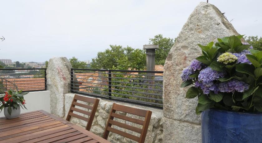 ポルト Oporto Wall Apartments 5つ星 ゲストハウス レストラン