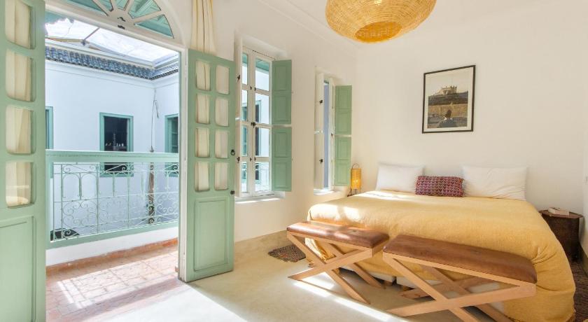Riad Helen photo
