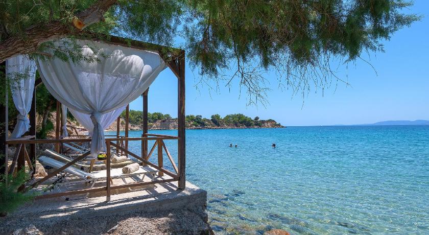 Aquavisionaire Beach Front Villa photo