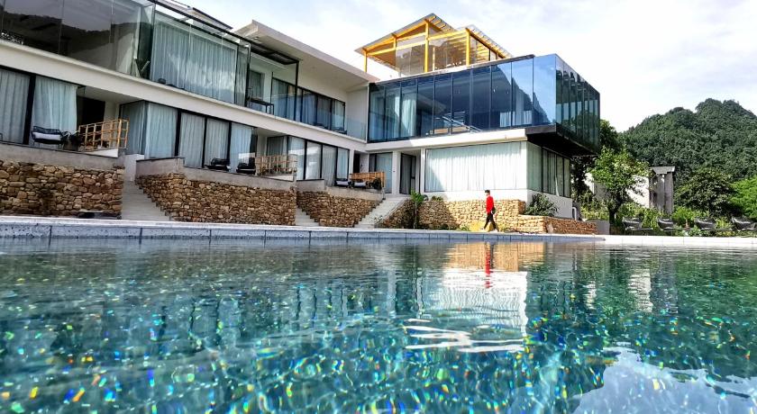 張家界 Zhangjiajie National Park Purespace Retreat-2nights for 1pick up service&super view rooms&book ticke 5つ星 ゲストハウス 外観