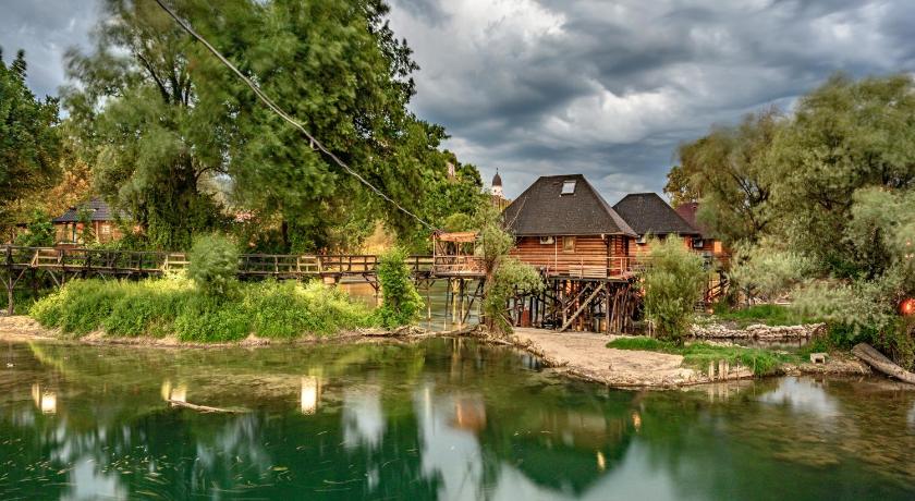 House on piles, Una river 'Apartman Una' photo
