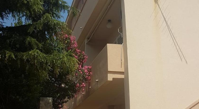 Levant, cosy and modern apartment in Novalja center photo