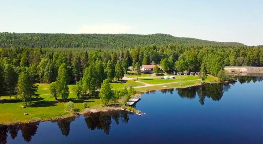 Steiner's Camping &amp; Lodge — Hotel in Johannisholm