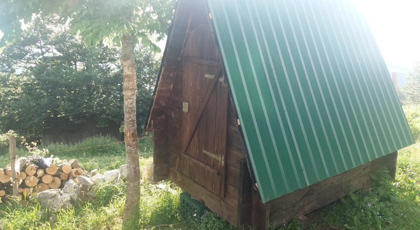 普拉日内 Katun Ljeljenak 4星级 民宿 餐厅