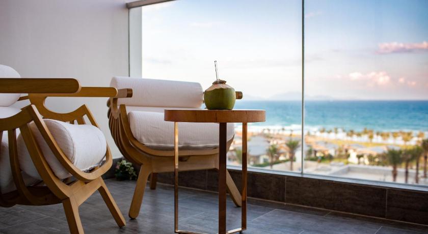 Image of Executive Suite Ocean View- Free Access To Executive Lounge 8