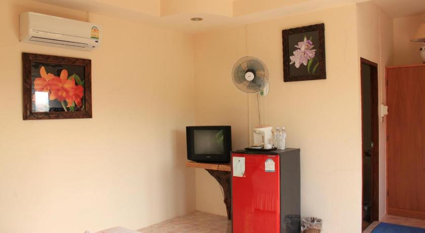 Image of Deluxe Double Room with Garden View 4