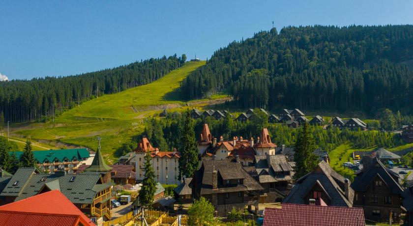 Sadyba u Halyny — Hotel in Polyanytsya
