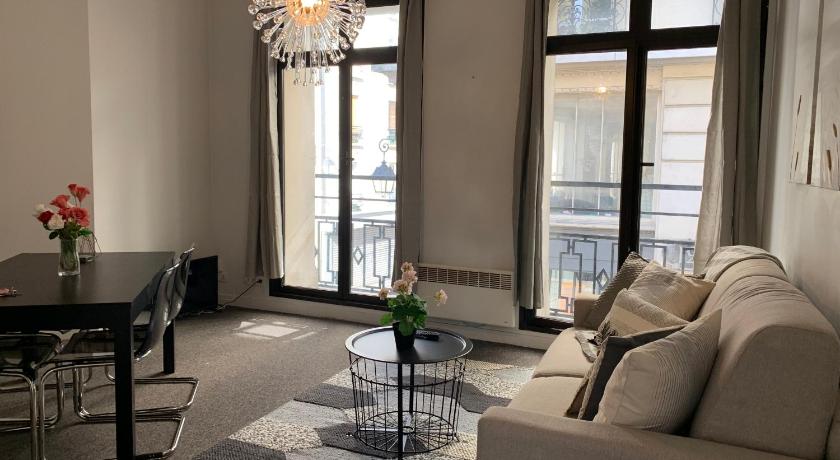 Image of Apartment 3