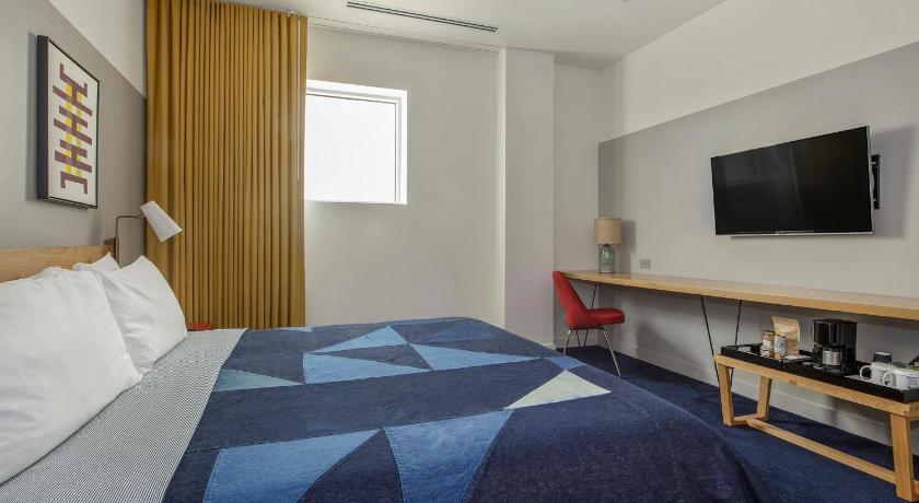 Image of Deluxe Double Room Obstructed 0