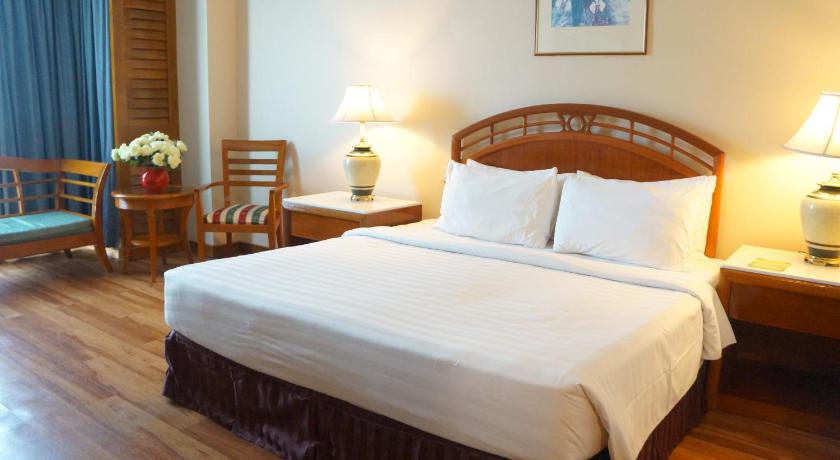 Image of Deluxe Double or Twin Room 6