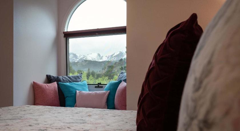 Romantic RiverSong Inn photo