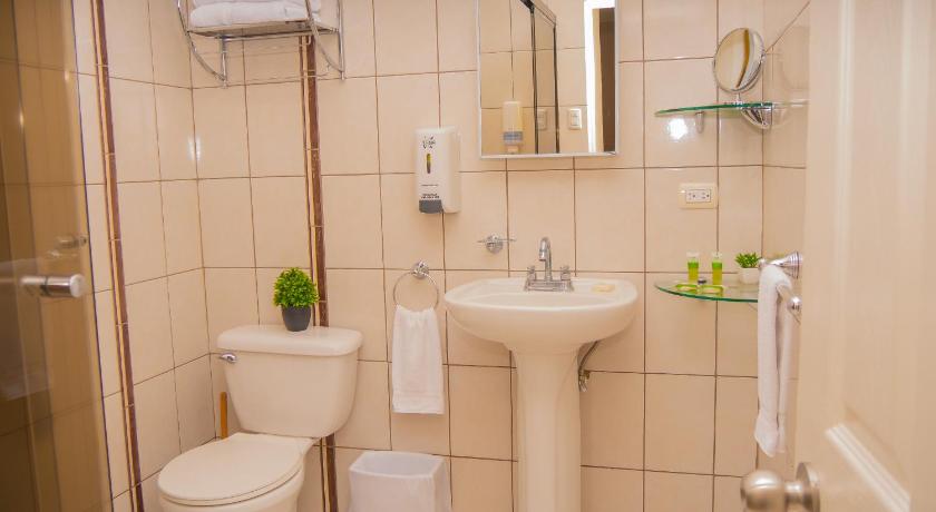 Image of Deluxe Room 2