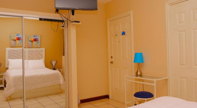 Image of Deluxe Room 6