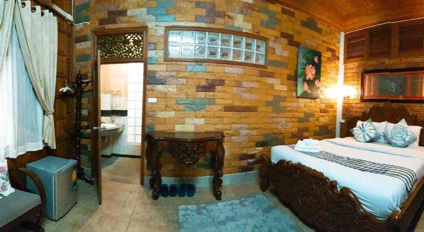 Image of Standard Double Room 4