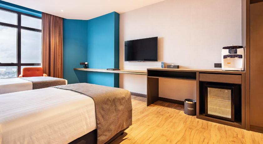 Image of Club Deluxe Twin 1