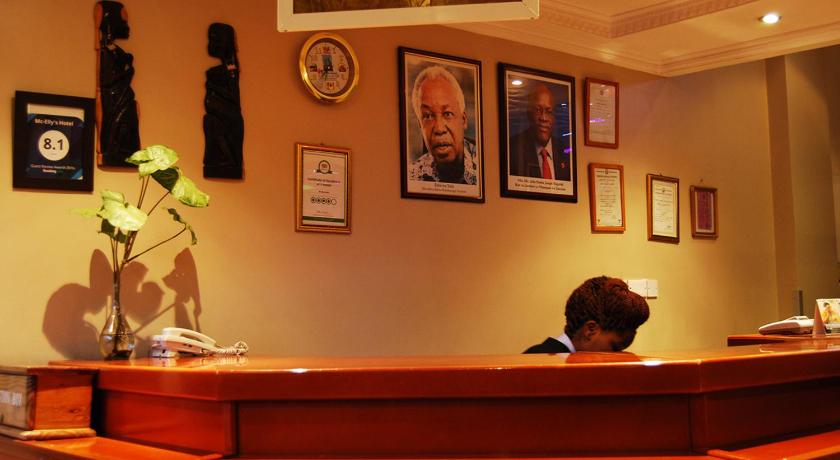 Mc -Ellys Hotel photo