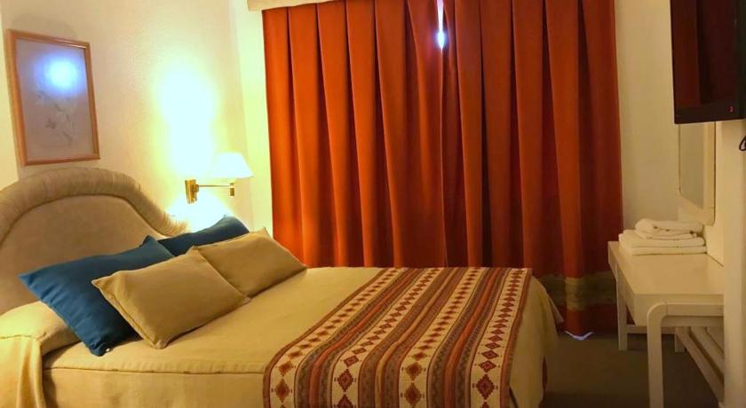 Image of Double Room with Lake View 3
