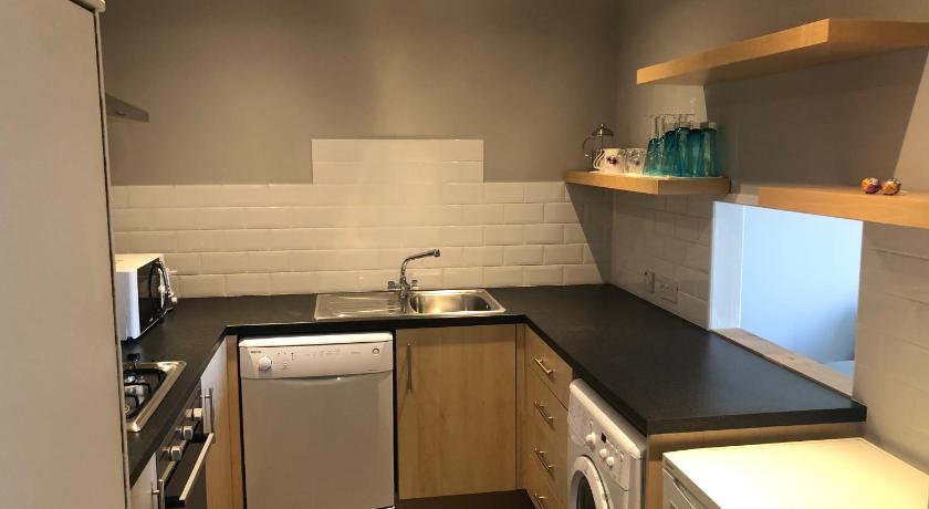 Adam And Eve Street Apartment photo