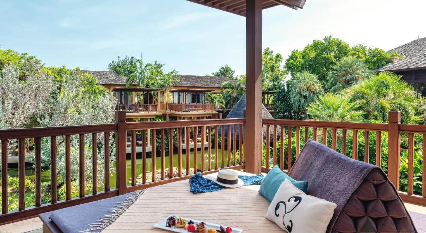 Image of Terrace Suite Lagoon View King 14