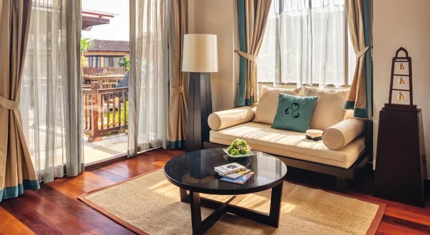 Image of Terrace Suite Lagoon View King 13