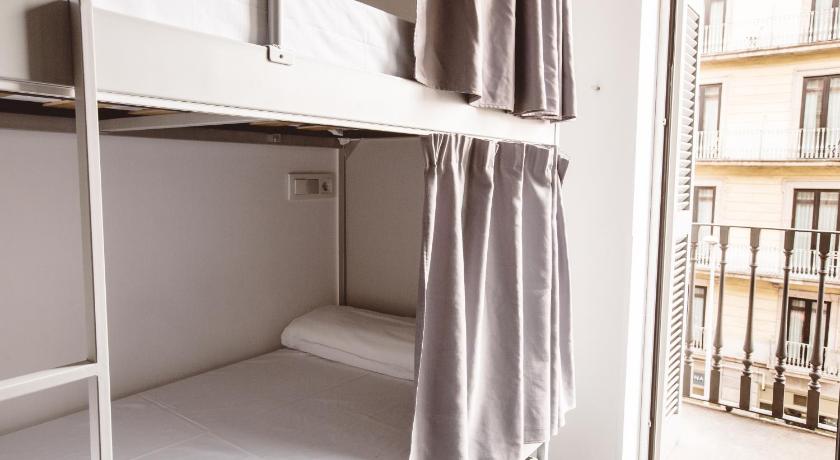 Image of 1 Person in 8-Bed Dormitory - Mixed 9