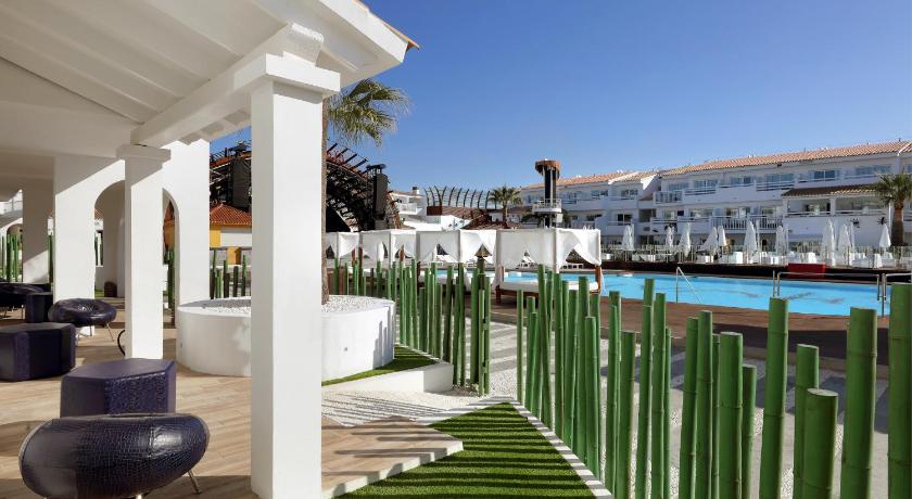 Ushuaia Ibiza Beach Hotel (Ushuaia Ibiza Beach Hotel - Adults Only)