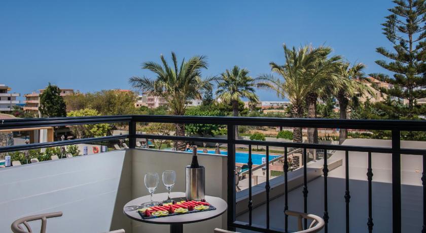 Petousis Hotel & Suites