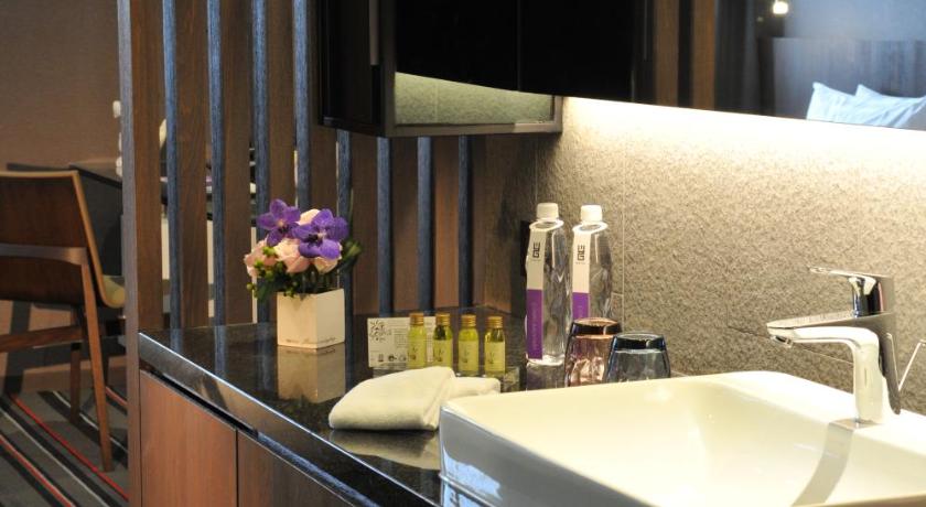 Image of City View Premium Twin 6