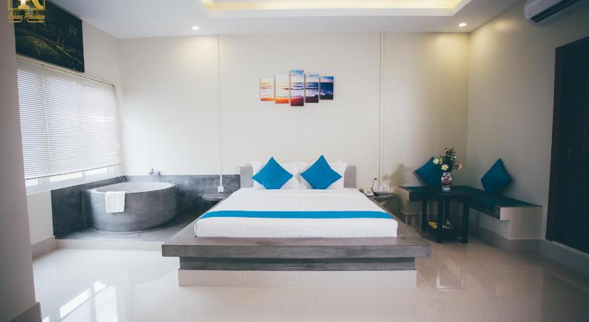 Image of Deluxe Suite 3