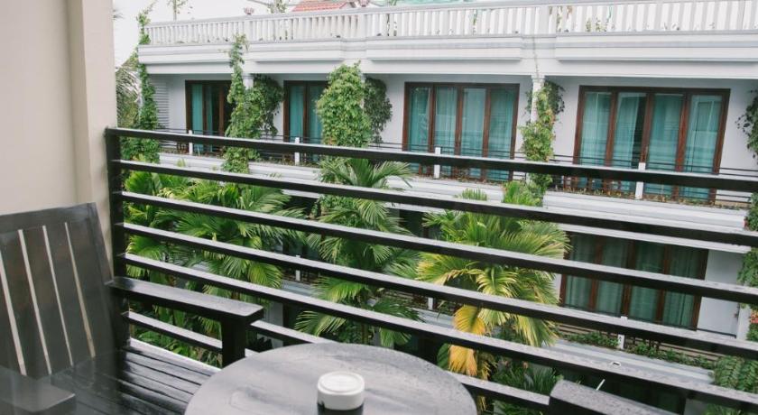 Image of Deluxe Suite 1