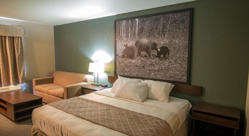 Image of 1 King Bed Business Room Non-Smoking 1